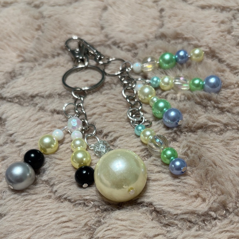 Elegant Multi-Color Beaded Keychain
